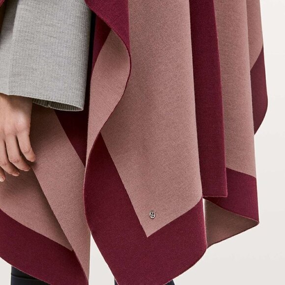 * NWT Lululemon Bundle Up Wrap Spanish Oak / Savannah, One Size - Picture 9 of 10